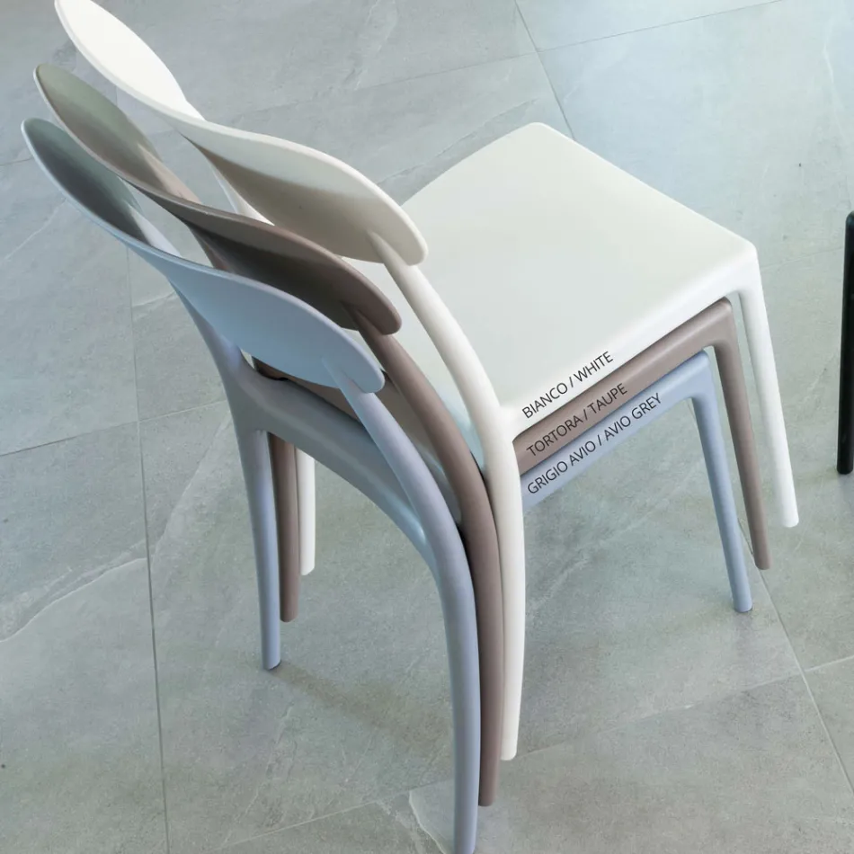 Karrige e stivueshme e brendshme dhe e jashtme nga polipropileni me ngjyra të ndryshme - Garima Viadurini