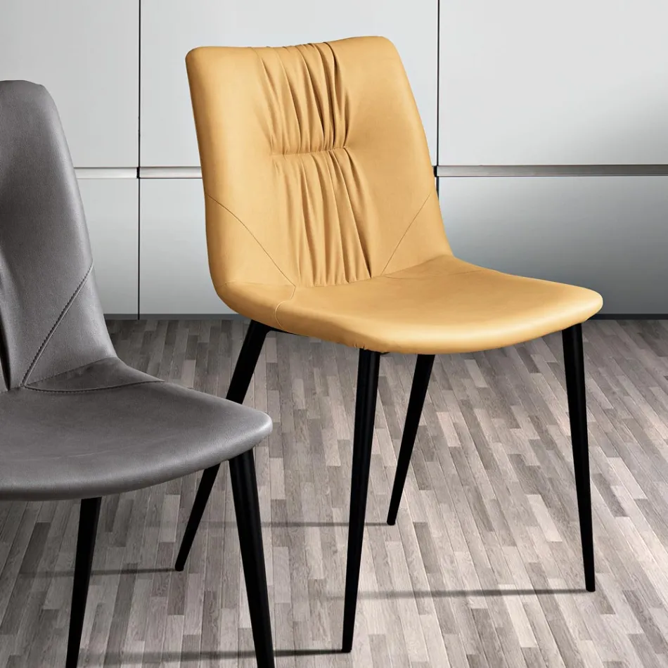 Karrige e dhomës së ndenjes me pëlhurë fibrash me efekt lëkure dhe metal, prodhim në Itali - Gohan Viadurini