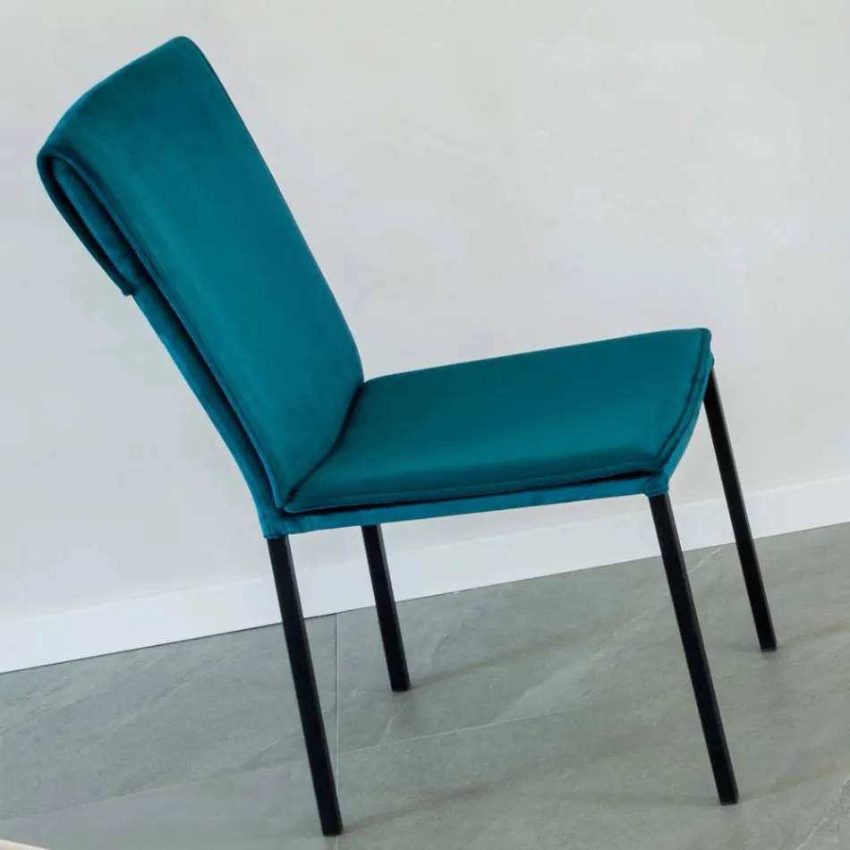 Karrige e dhomës së ndenjes në strukturë rezistente ndaj njollave dhe kadife dhe të zezë - Haroon Viadurini