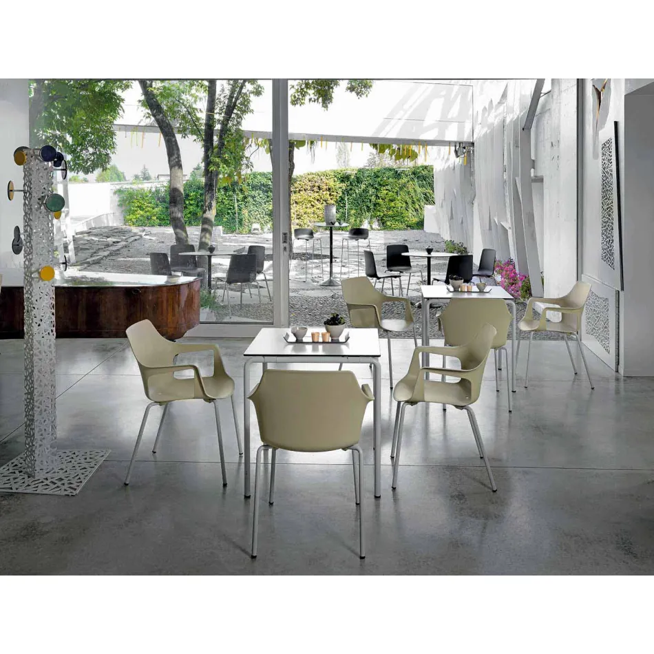 Karrige e qëndrueshme metalike dhe polipropileni e bërë në Itali, 4 copë - karamel Viadurini