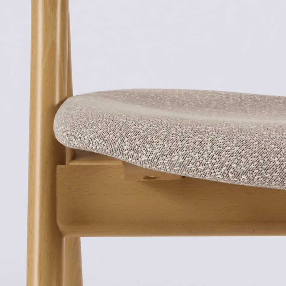 Karrige moderne e dhomës së ndenjes në pëlhura të ndryshme me guaskë druri - Wolter Viadurini