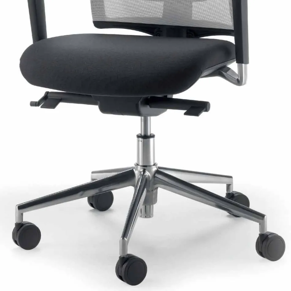 Karrige operative dhe gjysmë ekzekutive në pëlhurë të prodhuar në Itali Mina Viadurini