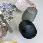 Kuti me verë të kuqe ose të bardhë e vendosur në gotë me ngjyra, 12 copë - Rim Viadurini