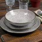 Shërbimi i pjatave në 18 copë gri, blu të lehta ose blu të dolomitit të fortë - arab Viadurini