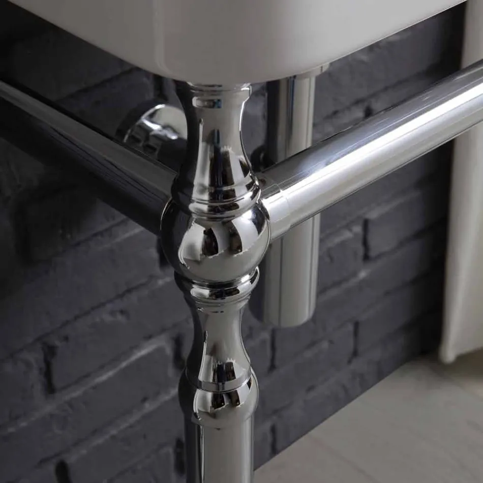 Banjë e vendosur me lavaman në kornizë dhe pasqyrë në brikol krijues Viadurini