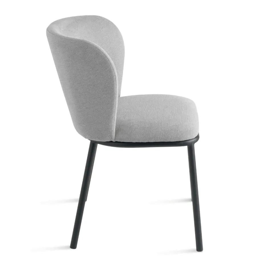 Set me 2 Karrige të Veshura me Tapiceri dhe Kornizë Metalike të Lyer - Leandra Viadurini