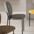 Set me dy karrige të veshura me pëlhurë dhe kornizë metalike të lyer - Lior Viadurini