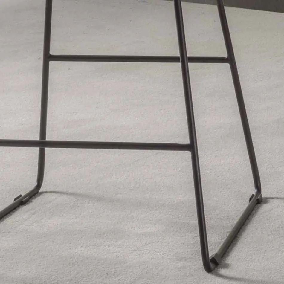 Stool me dizajn modern me pllaka metalike të lyer - Ines Viadurini