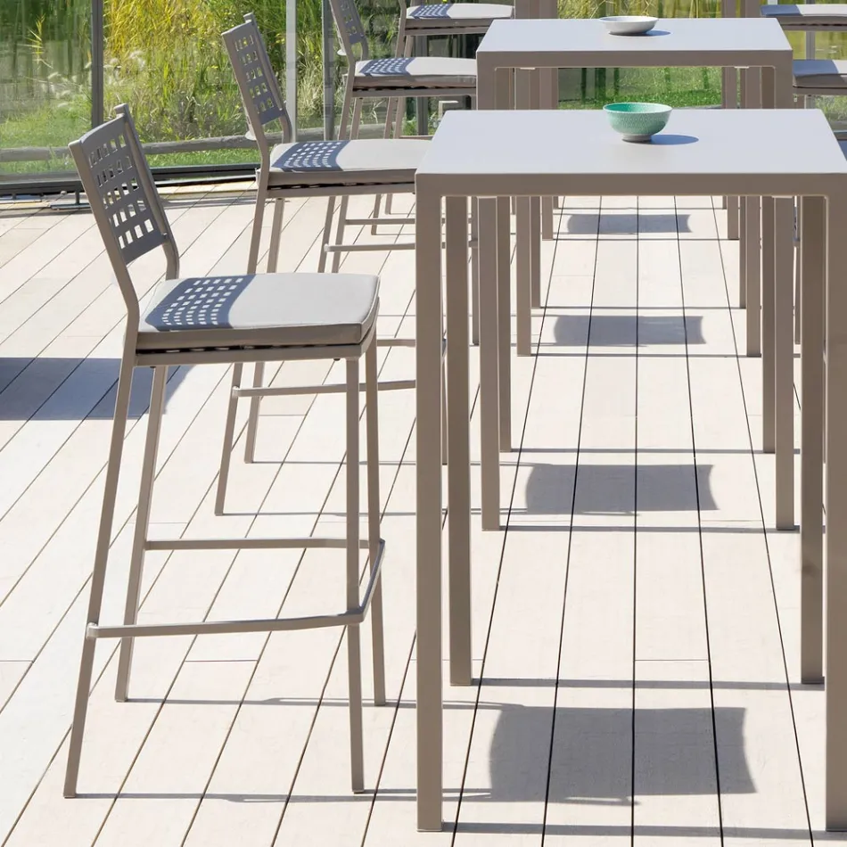 Karrige për stivim në natyrë në çelik të lyer Prodhuar në Itali - Nilda Viadurini