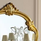Pasqyrë në formë klasike me kornizë me gjethe ari Prodhuar në Itali - Madalina Viadurini