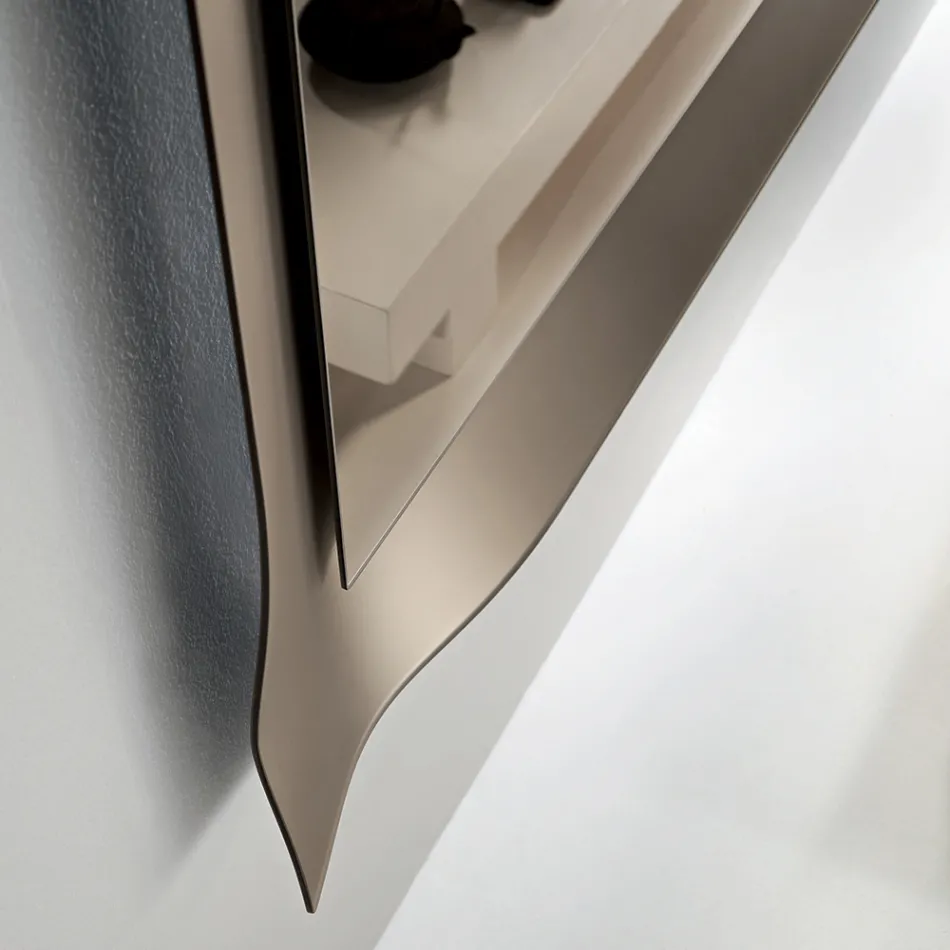 Pasqyrë me Kornizë të Formuar e Disponueshme në 3 Madhësi dhe 2 Ngjyra - Carolina Viadurini