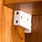 Pasqyrë ruajtëse muri me dushqe me rafte dhe sirtarë të brendshëm - Ralio Viadurini