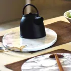 Pllaka moderne e prerjes ovale në mermer të bardhë Carrara prodhuar në Itali - Masha Viadurini