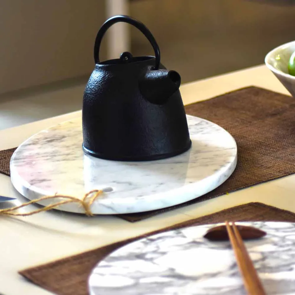 Pllaka moderne e prerjes ovale në mermer të bardhë Carrara prodhuar në Itali - Masha Viadurini