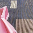 Qilim modular me ngjyrë viskoze i punuar me dorë, i endur në Indi - Gilberto Viadurini