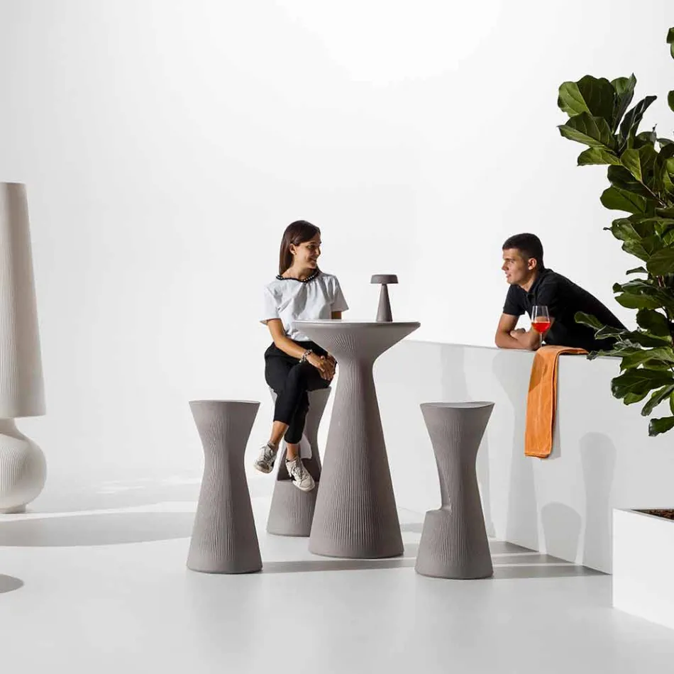 Tavolinë kafeje me Rrumbullakët të Lartë në Jashtë në Polietilen dhe HPL Prodhuar në Itali - Desmond Viadurini