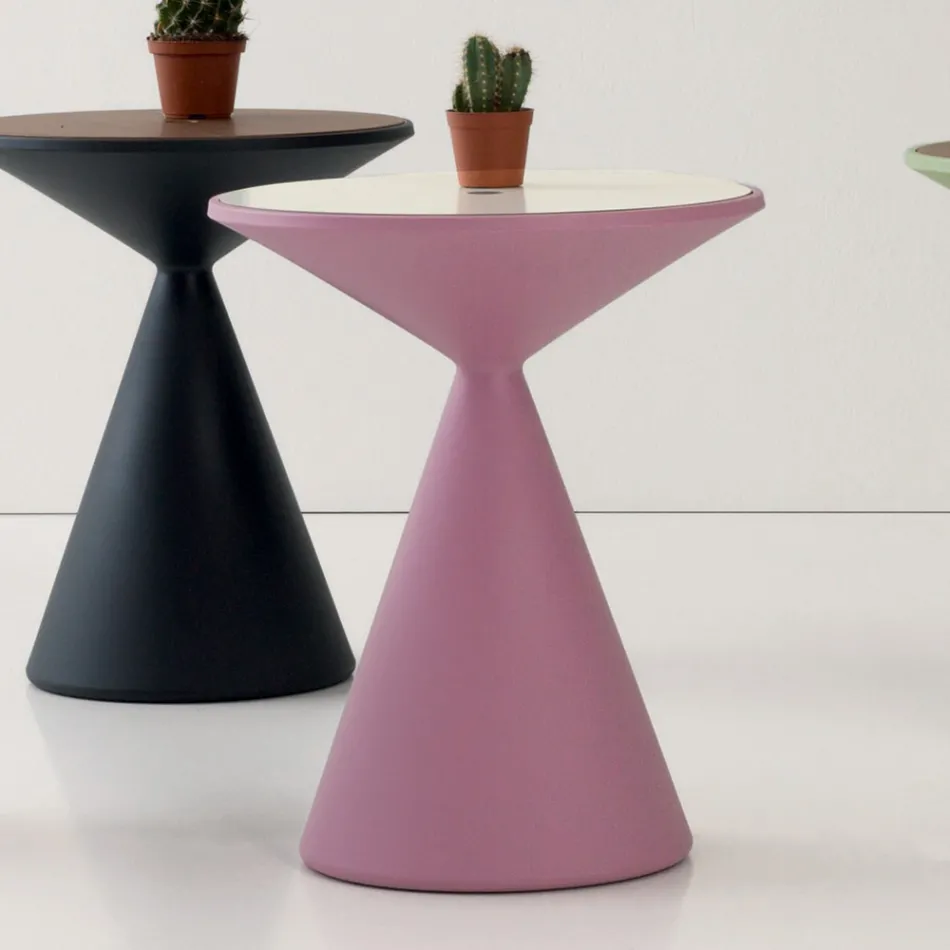 Tavolinë kafeje në natyrë me polietileni me ngjyrë me ndarje të brendshme - akute Viadurini