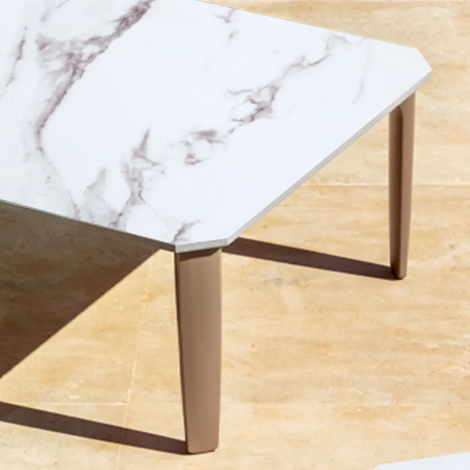 Tavolinë kafeje Kopshti në 7 përfundimet më të mira prej alumini dhe guri - Filomena Viadurini