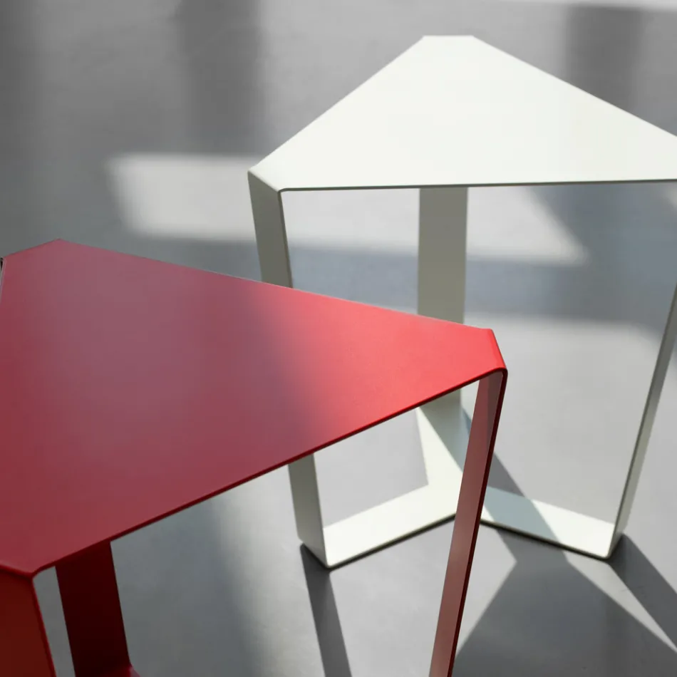 Prodhuar në Itali Tavolinë kafeje me ngjyra metalike me dizajn - Yasmine Viadurini