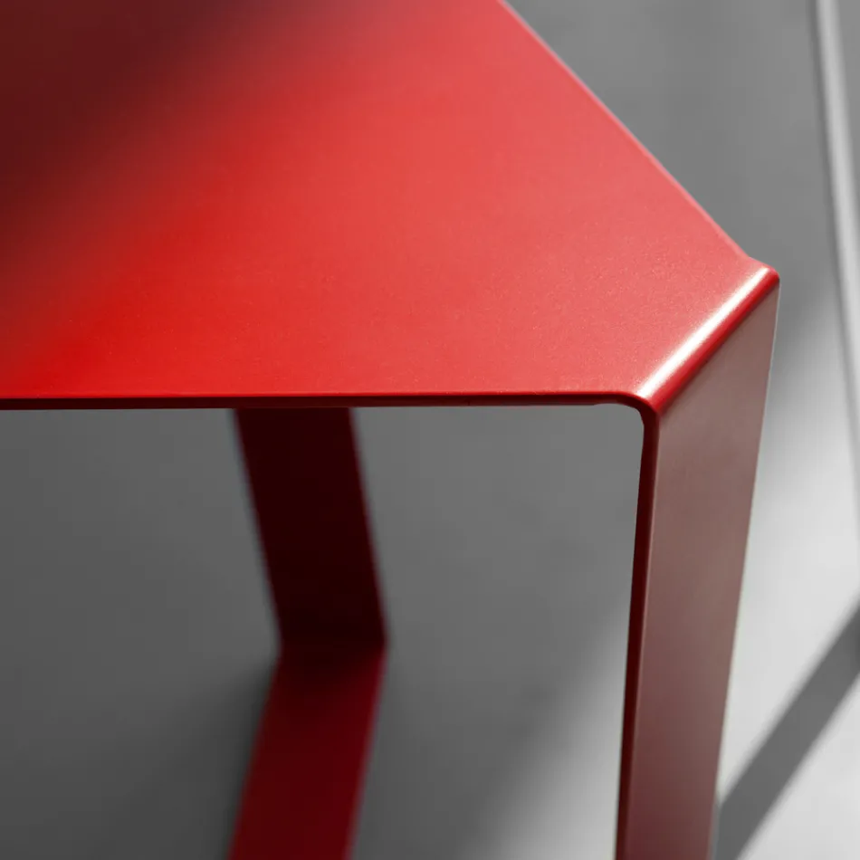 Prodhuar në Itali Tavolinë kafeje me ngjyra metalike me dizajn - Yasmine Viadurini