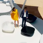 Tavolinë moderne kopshtesh Ufo 100x100 cm nga Vondom, në polietileni Viadurini