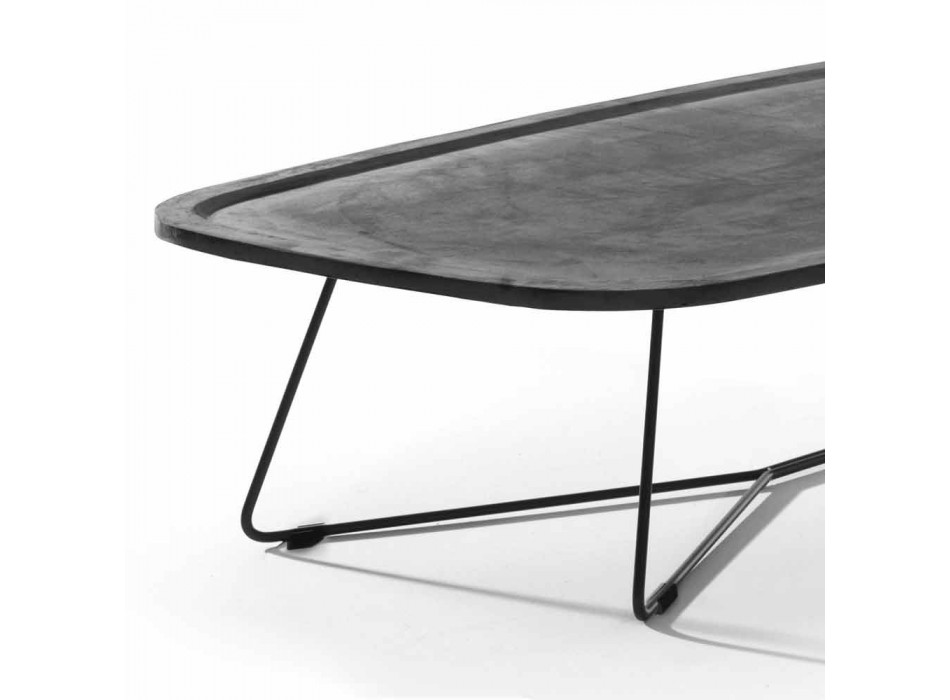 Tavolinë kafeje në çimento me strukturë metalike prodhuar në Itali - Evolve Viadurini