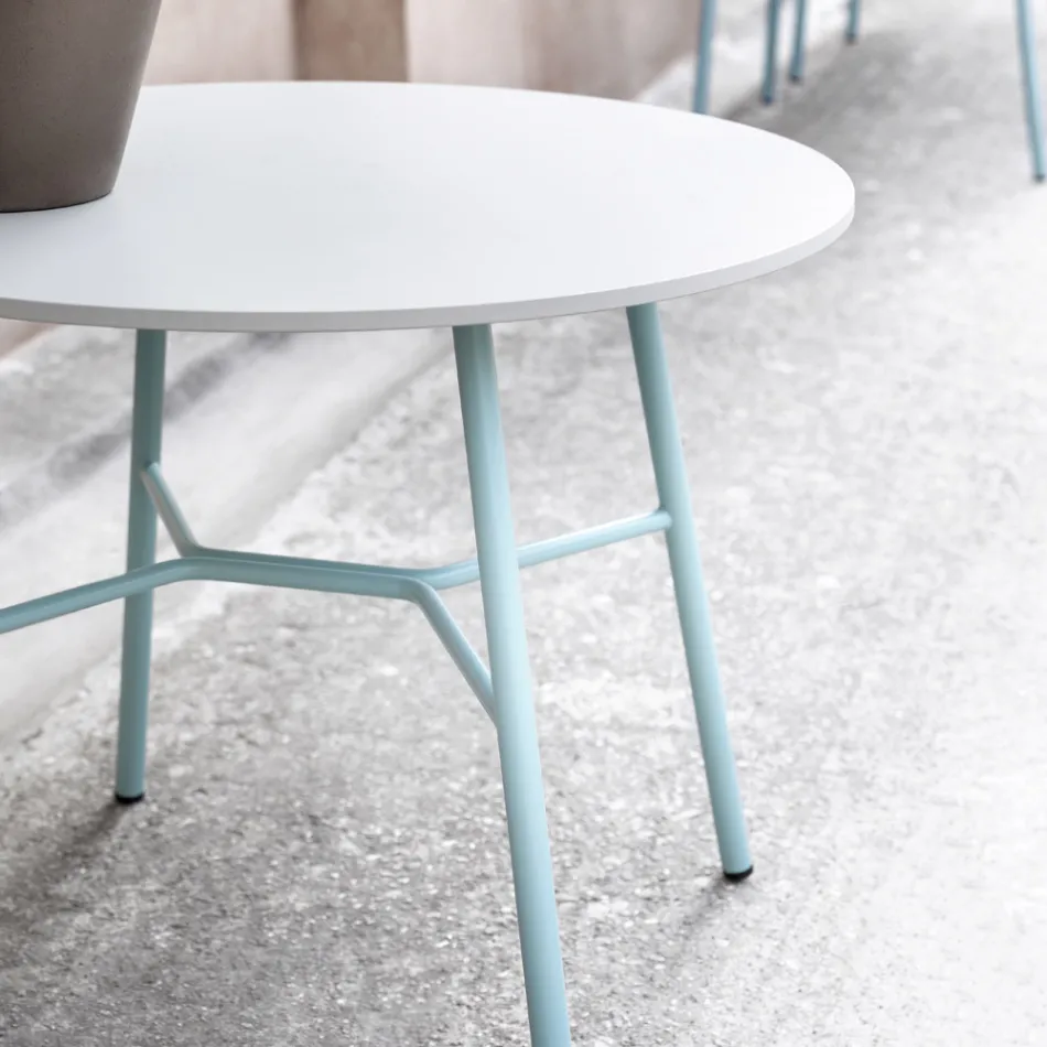 Tavolinë e rrumbullakët e kafesë në natyrë në HPL me bazë metalike Prodhuar në Itali - Makino Viadurini