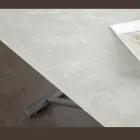 Tavolinë kafeje e transformueshme me lartësi të rregullueshme deri në 82 cm Made in Italy - Rrota Viadurini