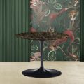 Tavolinë kafeje Tulip Eero Saarinen H 39 me majë ovale në mermer të errët Emperador - Scarlet