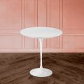 Tavolinë kafeje Tulip Eero Saarinen H 52 me laminat të lëngshëm të bardhë Prodhuar në Itali - Scarlet