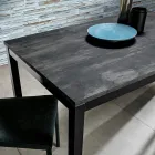 Tavolinë e zgjerueshme e dhomës së ndenjes me majë melamine dhe këmbë metalike - Shaila Viadurini