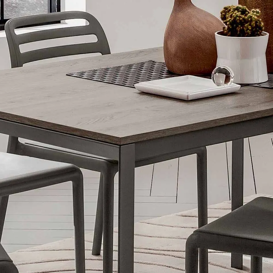 Tavolinë Kuzhine me Top Melamine dhe Bazë Metalike Prodhuar në Itali - Spilla Viadurini