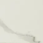 Tavolinë në natyrë me bazë druri dhe majë qeramike Calacatta Oro - Infinity Viadurini