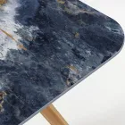 Tavolinë në natyrë me bazë druri dhe majë qeramike blu oqeani - Infinity Viadurini