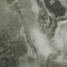 Tavolinë në natyrë me bazë druri dhe majë qeramike Orobico Luxe - Infinity Viadurini