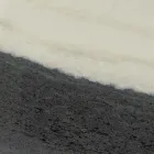 Tavolinë në natyrë me bazë druri dhe sipër qeramike Panda White - Infinity Viadurini