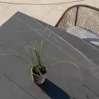 Tavolinë kopshti në majë prej tik natyral dhe qeramike - Artes Viadurini