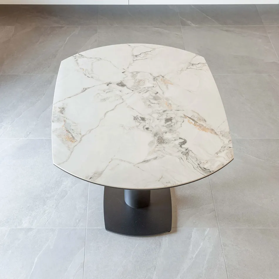 Tavolinë ngrënieje e zgjerueshme me bazë qeramike dhe metalike - Indira Viadurini