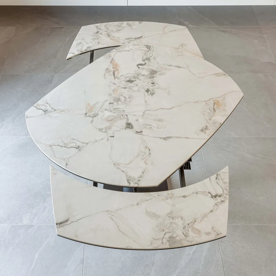 Tavolinë ngrënieje e zgjerueshme me bazë qeramike dhe metalike - Indira Viadurini