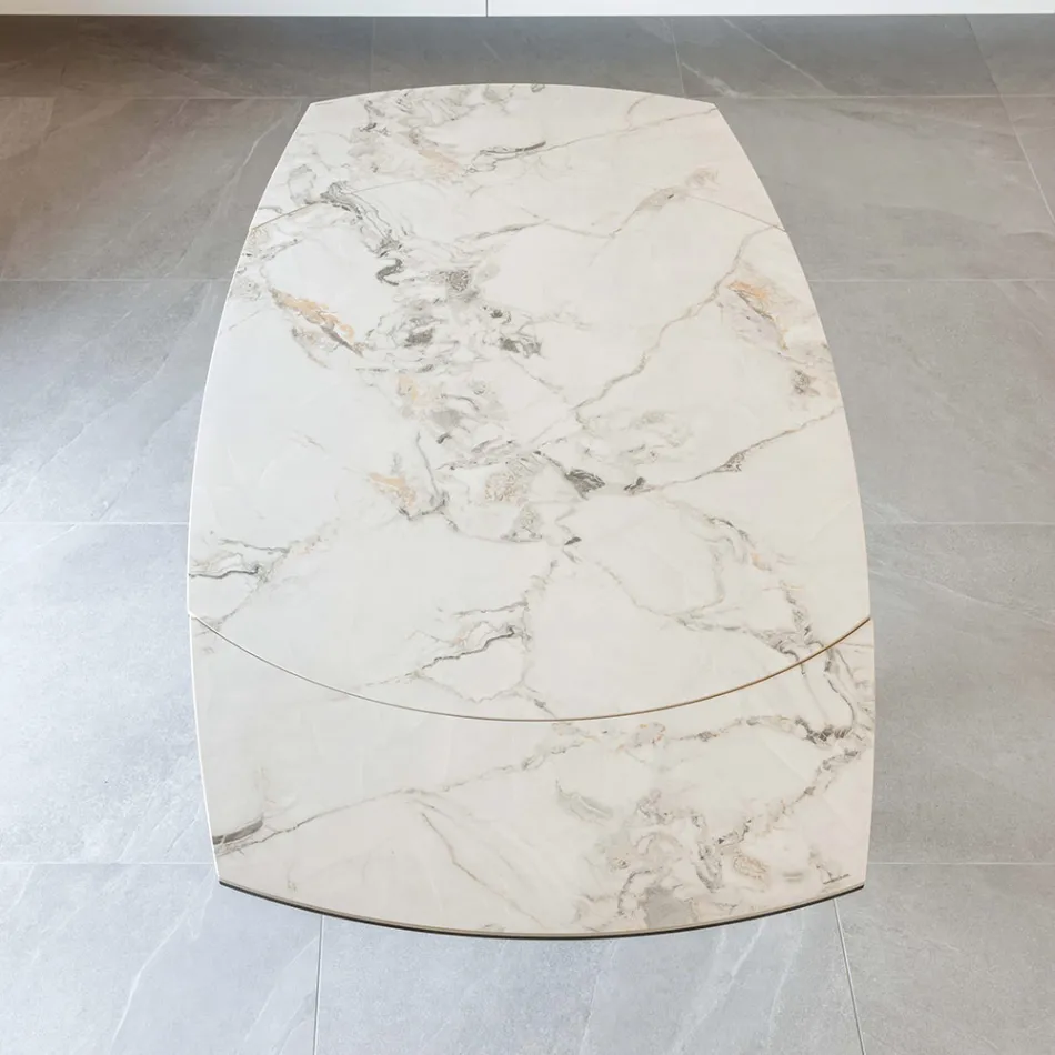 Tavolinë ngrënieje e zgjerueshme me bazë qeramike dhe metalike - Indira Viadurini