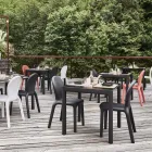 Dizajni i Tavolinës së ngrënies në Hpl dhe polietileni me ngjyra Prodhuar në Itali - Jamala Viadurini