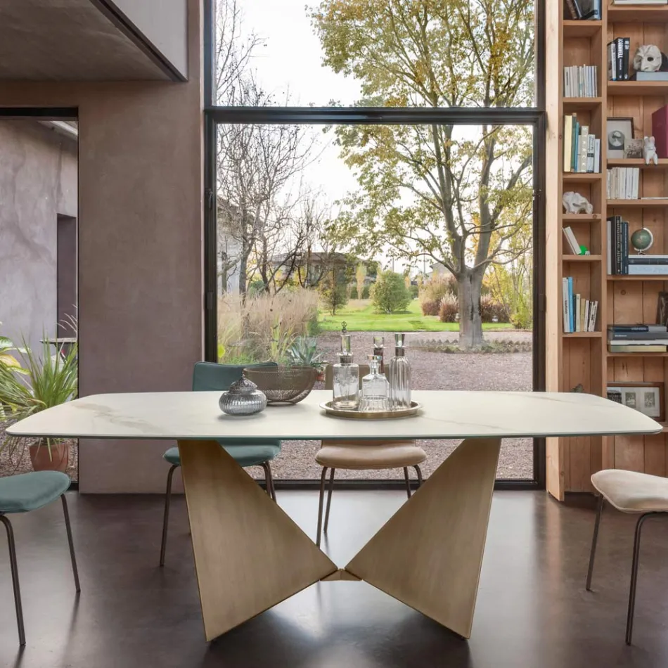 Tavolinë ngrënie me bazë qeramike dhe metalike 3mm Prodhuar në Itali - Bozhure Viadurini