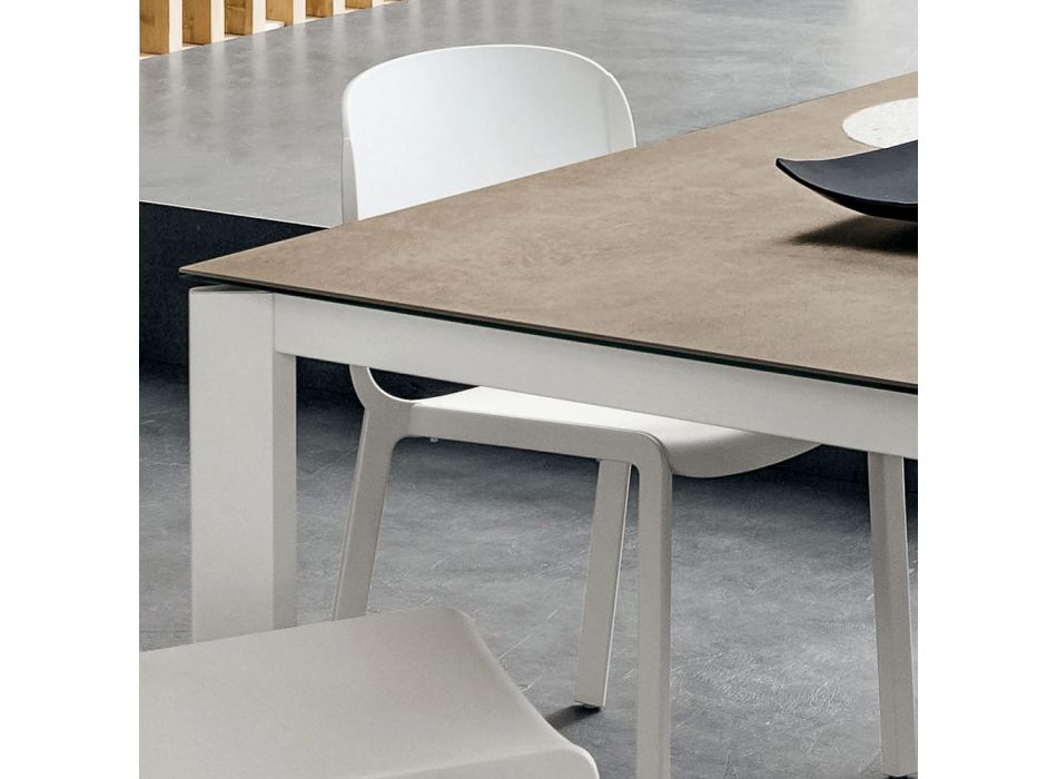 Darkë Laminam Tavolinë me Strukturë Alumini Prodhuar në Itali - Bavari Viadurini