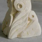 Tavolinë ngrënieje guri me kristalin e dizajnit të Jasonit Viadurini