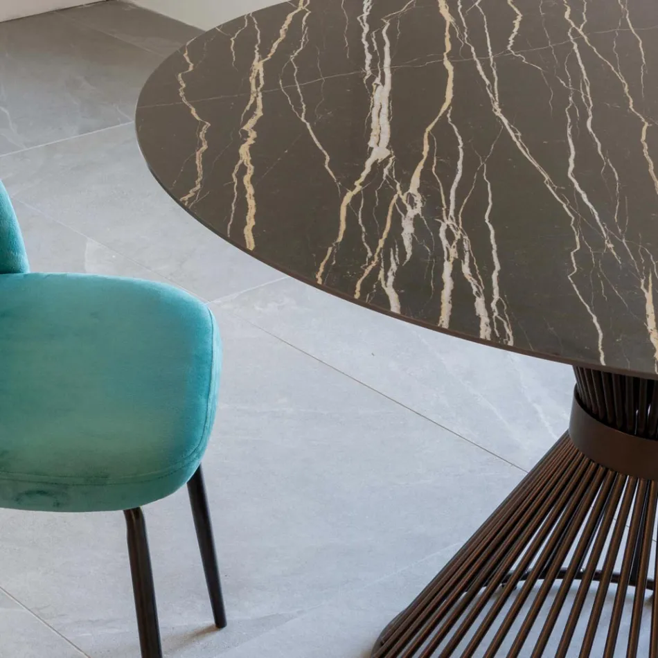 Tavolinë e rrumbullakët në bazament qeramike dhe çeliku të lustruar Florim - Denali Viadurini