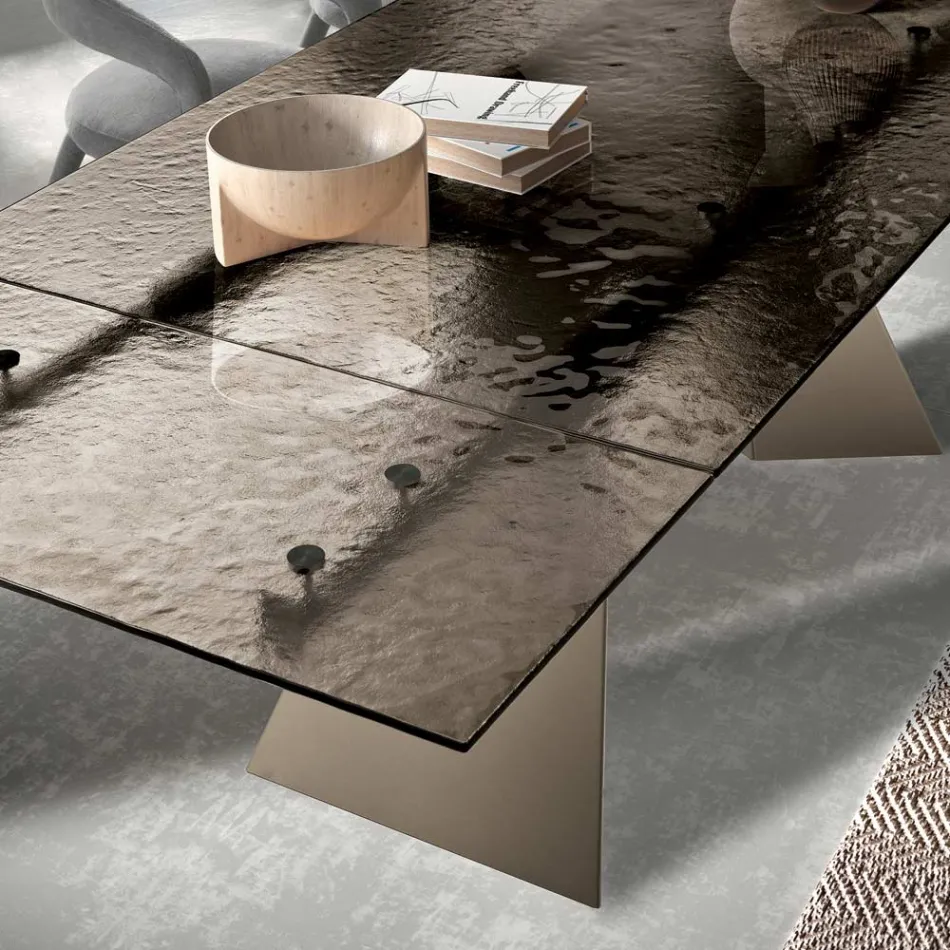 Tavolinë për dhomën e ndenjes 160x90 me sipërfaqe qelqi transparente të rrahur - Martello Viadurini