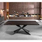 Tavolinë fikse me bazë metalike dhe majë lisi të fasosur - Navy Viadurini