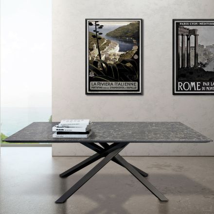 Tavolinë ndenjeje në HPL me bazë metalike gri hekur Prodhuar në Itali - Shagor Viadurini