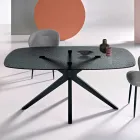 Tavolinë Ovale 180x100 cm në Qelq të Tymosur dhe Metal të Përpunuar me Çekiç - Domus Viadurini