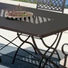 Tavolinë e palosshme e jashtme çeliku e galvanizuar e prodhuar në Itali - Selvaggia Viadurini